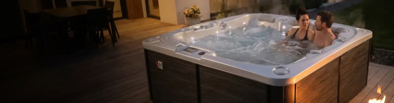 Spas North Wave alignés, vus de trois quarts